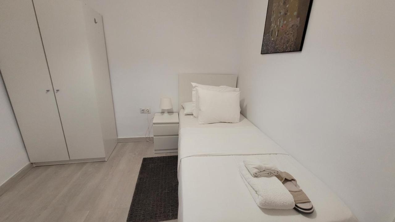 Apartaments B O D Collblanc 略夫雷加特河畔奥斯皮塔莱特 外观 照片